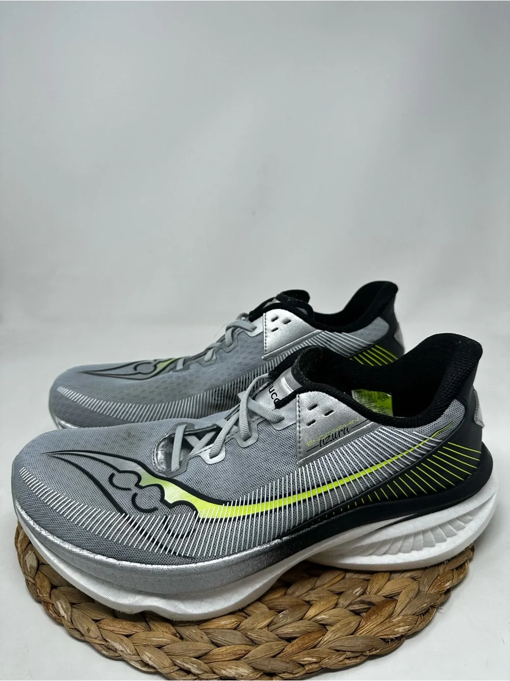 SAUCONY Endorphin Azura Running Shoes Silver Black Size 12.5 Men's